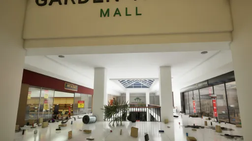 Black Friday Janitor: Clean the Whole Mall screenshot 9