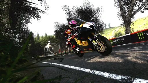 TT Isle Of Man Ride on the Edge 3  screenshot 6